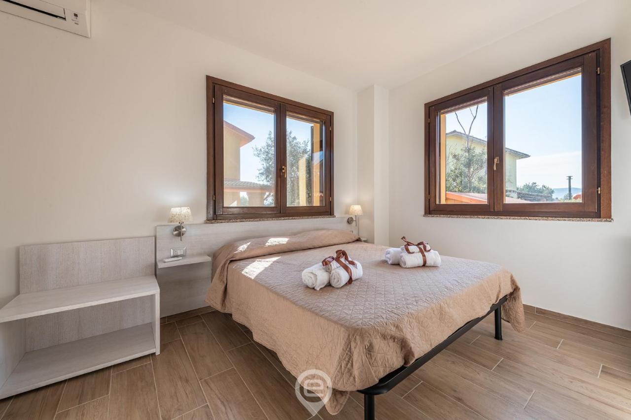 Villa Monica - Suites Іглесіас Екстер'єр фото