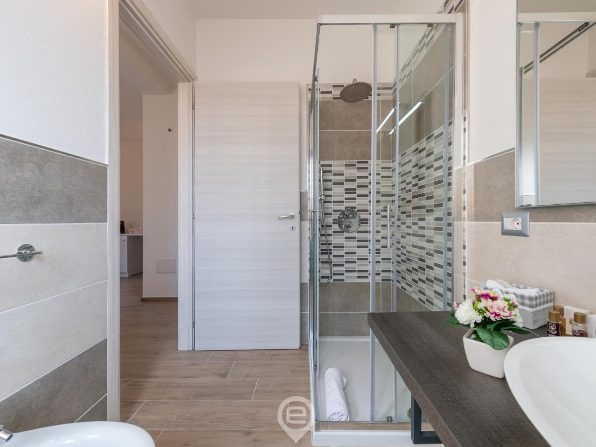 Villa Monica - Suites Іглесіас Екстер'єр фото