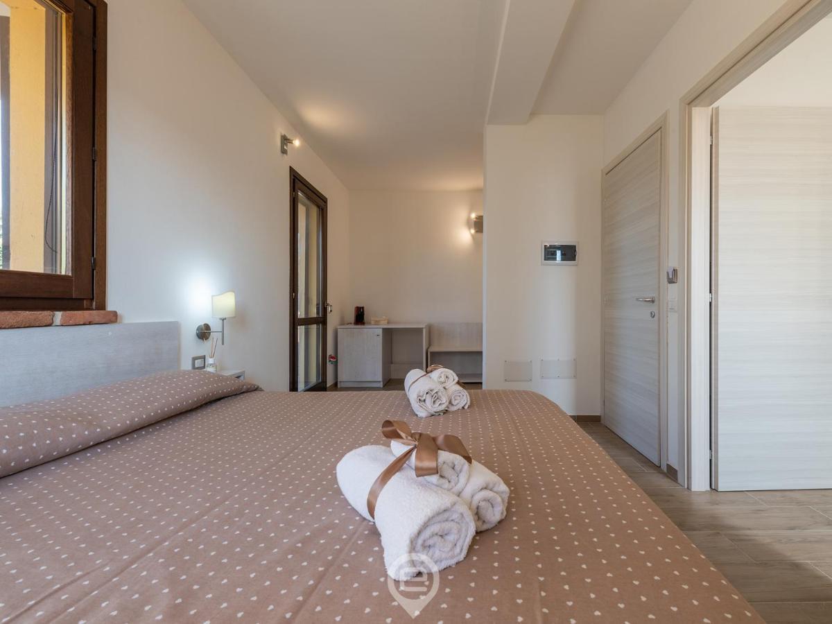 Villa Monica - Suites Іглесіас Екстер'єр фото