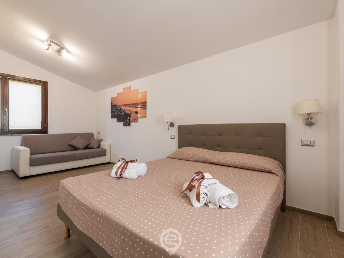 Villa Monica - Suites Іглесіас Екстер'єр фото