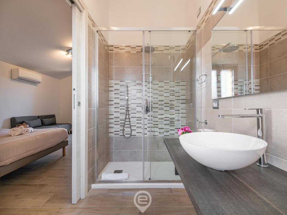 Villa Monica - Suites Іглесіас Екстер'єр фото